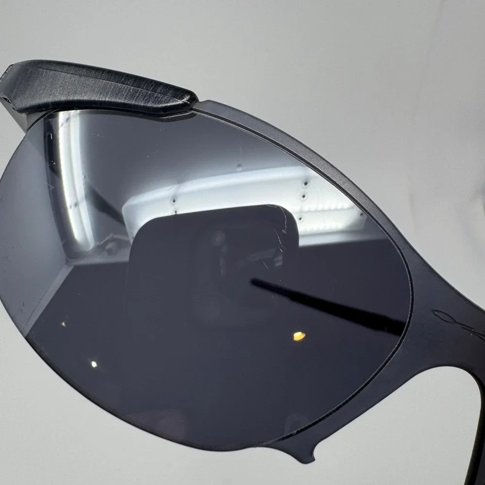 Oakley please review